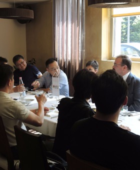 Kínai delegáció látogatta meg a Magyar Kereskedelmi és Kulturális Központot